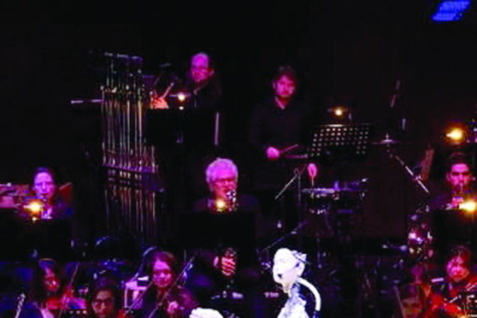 Robot maestro dirige ópera nos Emirados Árabes Unidos