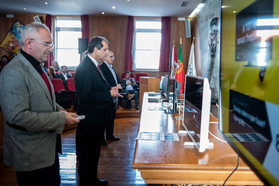 Alteração da rede de emissores da TDT começou hoje em Sines