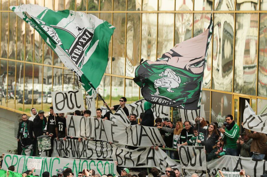 Milhares de adeptos em protesto contra Frederico Varandas