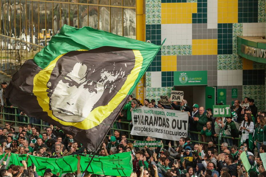 Milhares de adeptos em protesto contra Frederico Varandas