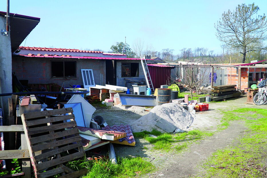 Mulher ateia fogo à própria casa e fere dois GNR 