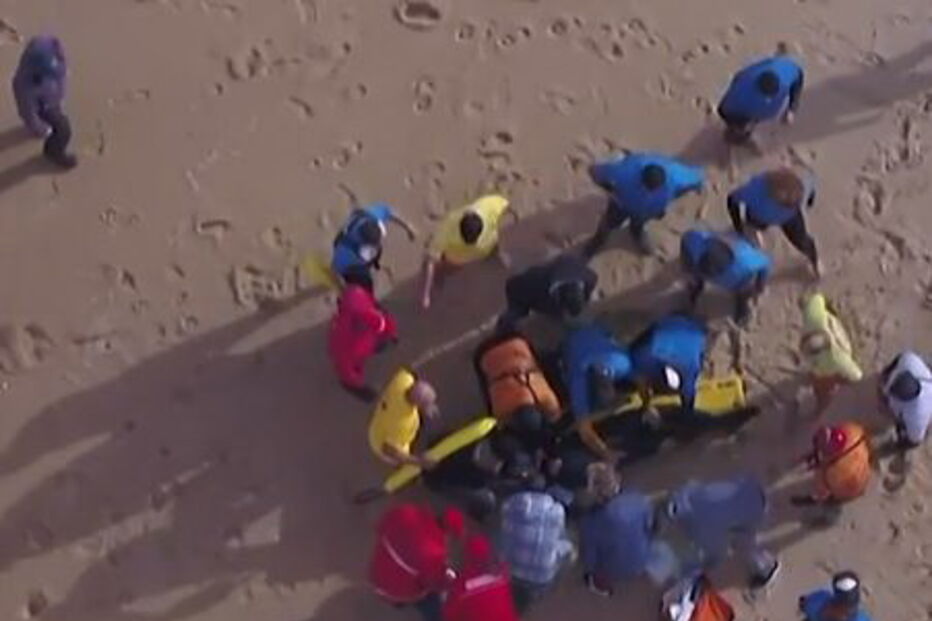 Imagens impressionantes mostram força das ondas a sacudir jet ski onde estava Alex Botelho na Nazaré 
