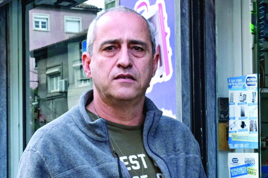 Paulo Carboila, gerente da Loja Mundo Lógico, queixa-se que é difícil explicar casos de assalto à seguradora 