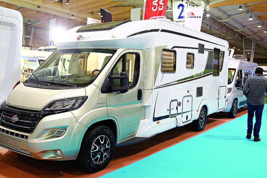 78 620 € Nas autocaravanas, os extras como as parabólicas e motorizações podem encarecer a compra.