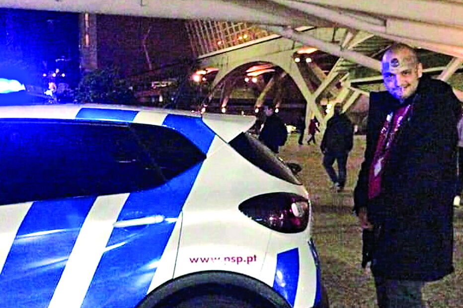 Homem publicou na internet um vídeo em que urina num carro da PSP 