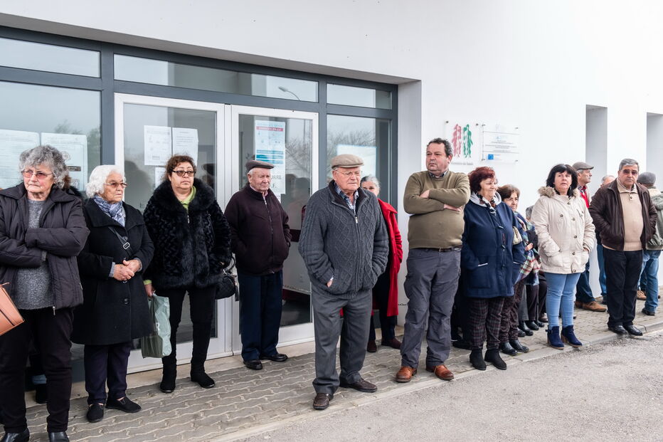 População de São Teotónio protesta contra falta de médicos no centro de saúde
