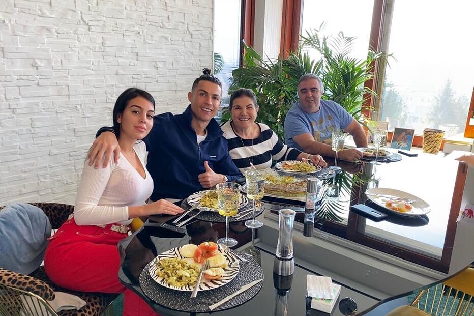 Georgina, Ronaldo, Dolores e Andrade.jpg