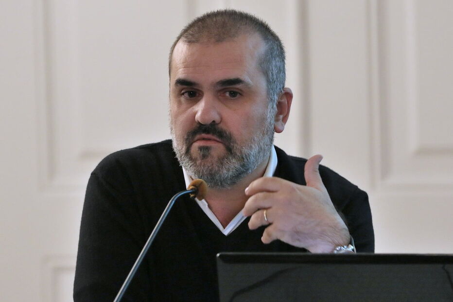 David Santos é o novo curador da coleção de arte contemporânea do Estado