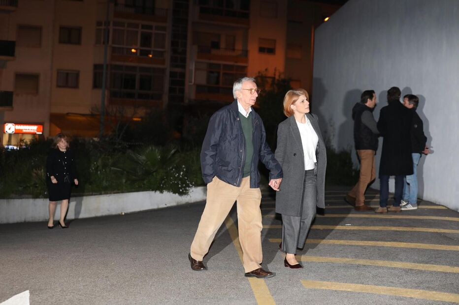 Júlio Isidro e a mulher