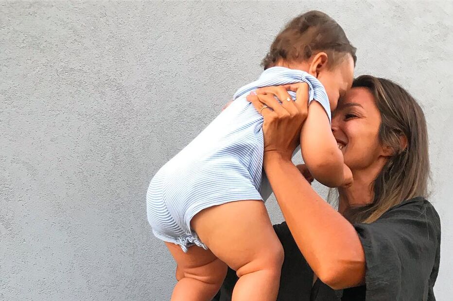 Maria Cerqueira Gomes e o filho mais novo, João