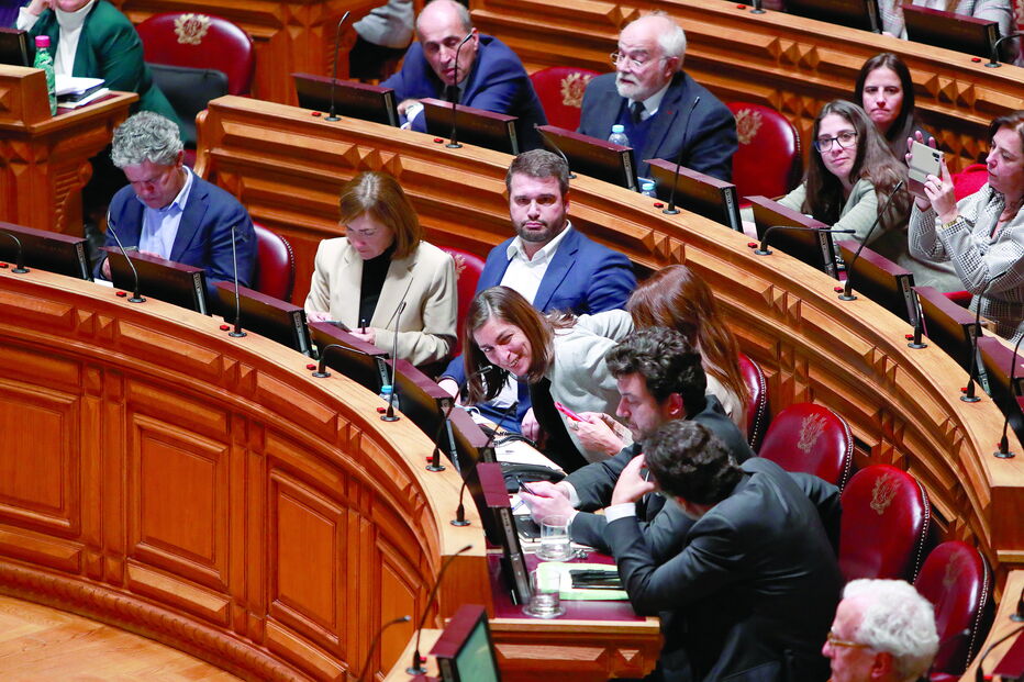 A bancada socialista, liderada por Ana Catarina Mendes, feliz com a aprovação das propostas 