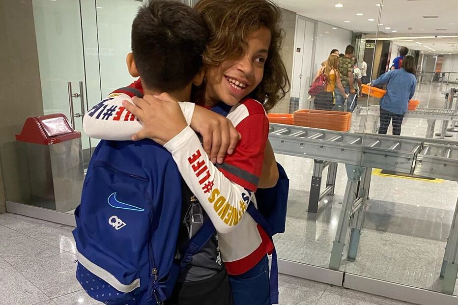 Iran Ângelo viaja com os filhos e a irmã para a República Dominicana