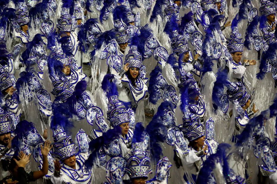 Carnaval de São Paulo no Brasil reúne 15 milhões de foliões