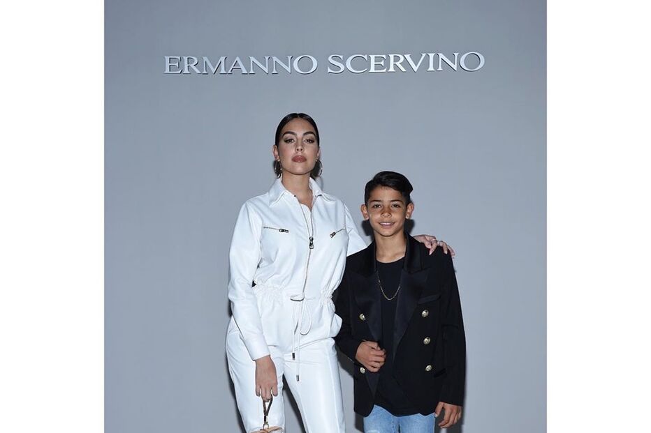 Georgina Rodríguez com Cristianinho.jpg