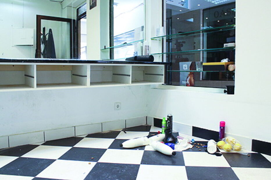 Loja foi arrombada e assaltada 