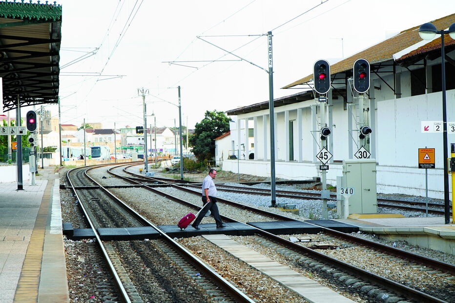 Avaliação ambiental atrasou o processo de eletrificação da linha do Algarve  