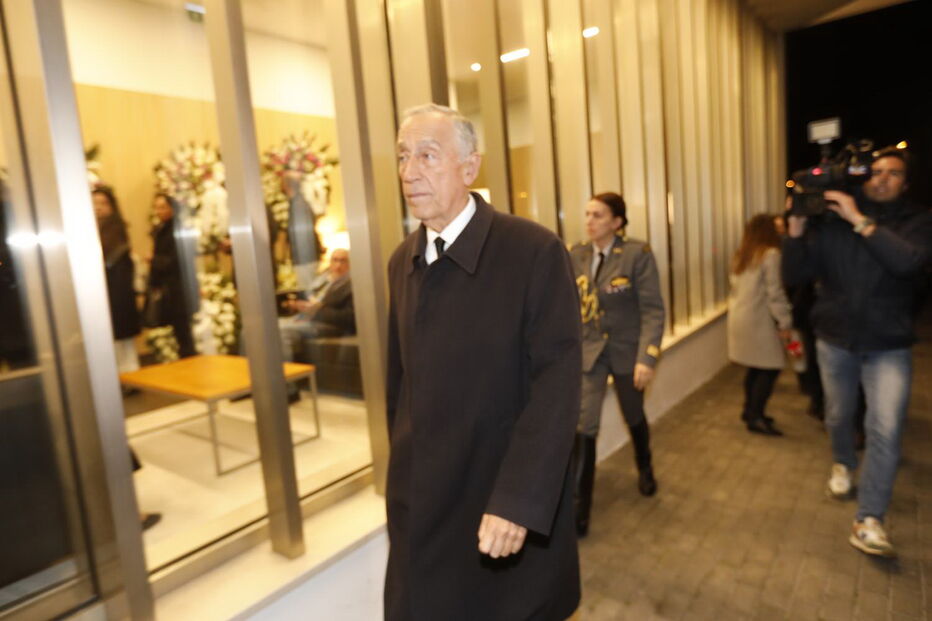 Marcelo Rebelo de Sousa no velório de Laura Ferreira, mulher de Passos Coelho