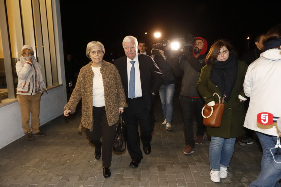 Eduardo Catroga no velório da mulher de Passos Coelho, Laura Ferreira