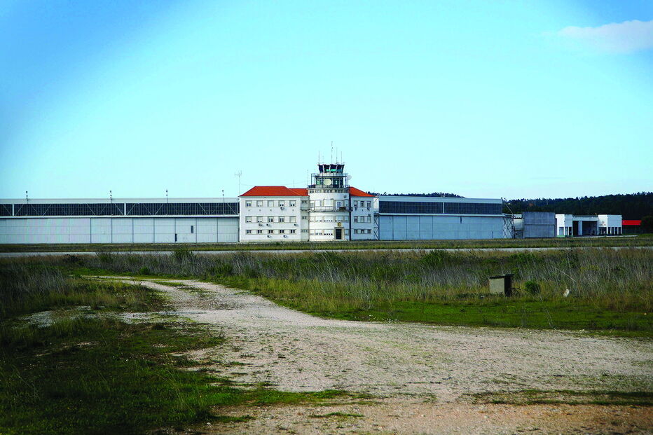 Antiga Base Aérea Nº3 da Força Aérea, no concelho de Vila Nova da Barquinha, é atualmente gerida pelo Exército 