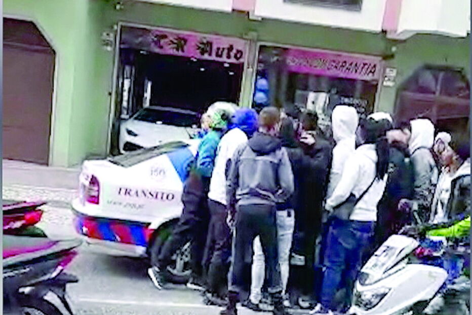 Patrulha foi cercada 