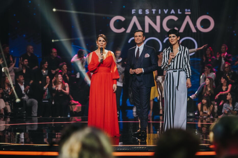 Oito temas competem hoje pelos últimos lugares na final do Festival da Canção