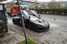 Supercarro McLaren Senna incendeia-se em Braga. Veja as imagens