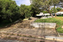 Mulher estava caída num parque urbano de Mira-Sintra