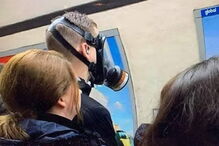 No Reino Unido instala-se o pânico e improvisam-se máscaras contra o coronavírus