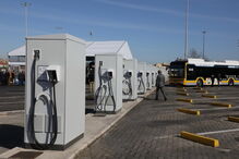 Carris inaugura novos autocarros elétricos em Lisboa 