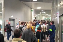 Aglomerado de passageiros de todo o Mundo enchem Aeroporto de Lisboa