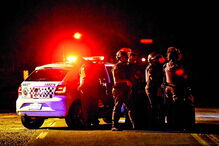 Polícia tentou controlar motins e recapturar foragidos