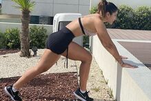 Cindy Alvarez Garcia mostra-se a fazer exercício físico