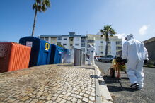 Sines desinfeta ruas para combater propagação do coronavírus