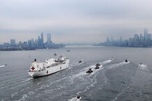 Navio Comfort chegou esta segunda-feira a Nova Iorque