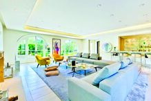 Imóvel está avaliado em 18 milhões de euros e dispõe de várias mordomias, como uma piscina exterior 