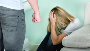 Agressores suspeitos de violência doméstica ficam na prisão