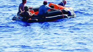 Heróis CM: Militares resgatam após 4 dias no mar  