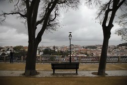 Lisboa está vazia. Ao segundo dia do Estado de Emergência, é este o cenário na capital do País