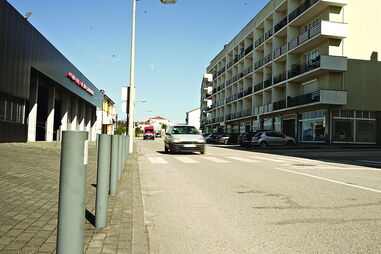 Bombeira atropelada em frente aos colegas numa passadeira