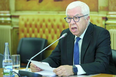 Fernando Teixeira dos Santos foi ministro das Finanças entre julho de 2005 e junho de 2011  