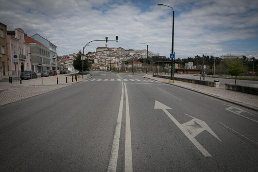 Ruas de Coimbra estão desertas