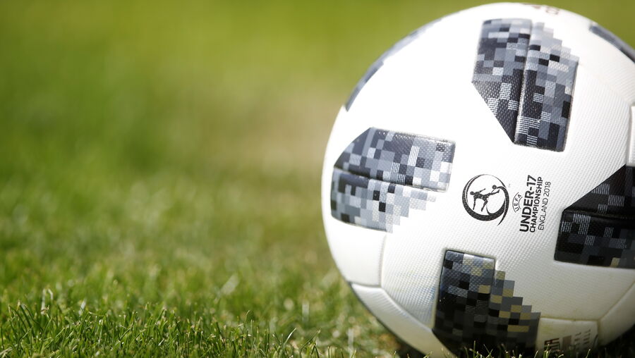 Bola de futebol