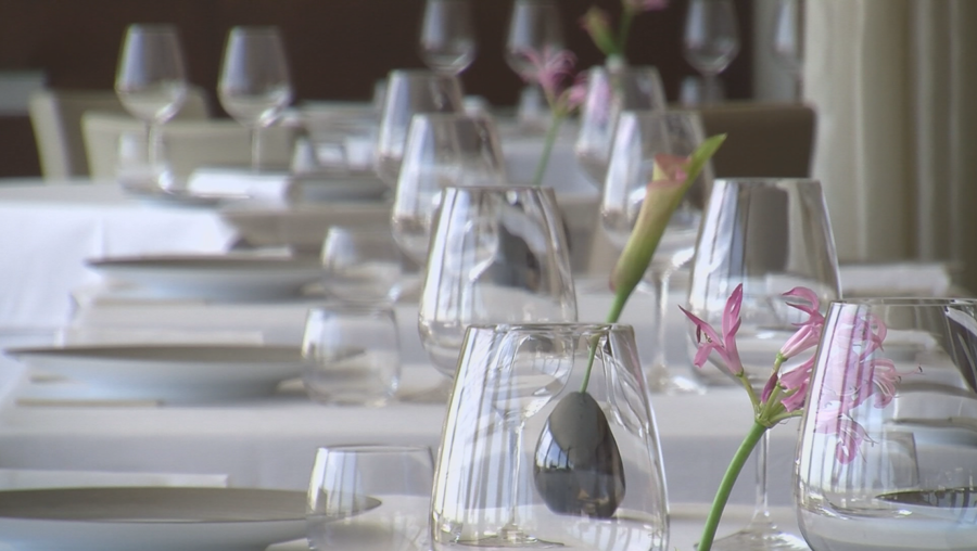 Cafés e restaurantes foram dos primeiros negócios a fechar devido ao coronavírus