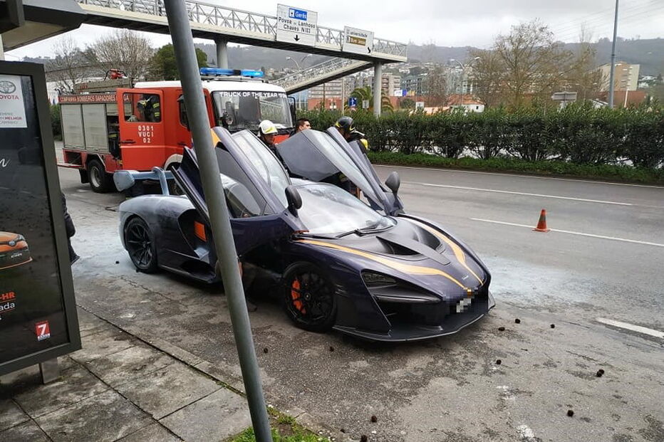 Supercarro McLaren Senna incendeia-se em Braga. Veja as imagens