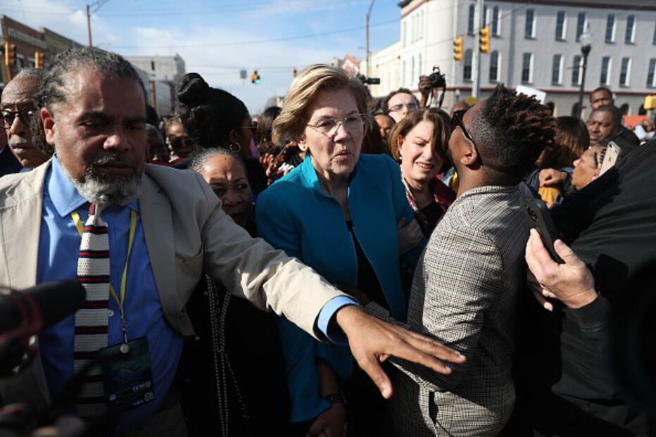 Candidata democrata Amy Klobuchar desiste da corrida à presidência dos Estados Unidos