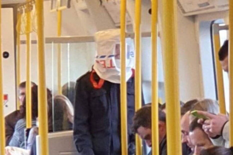 No Reino Unido instala-se o pânico e improvisam-se máscaras contra o coronavírus