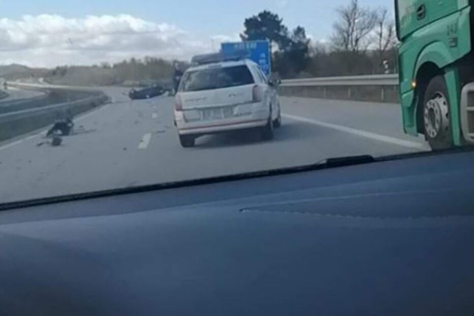 Condutor em contramão colide com carro e faz um morto na A25 na Guarda
