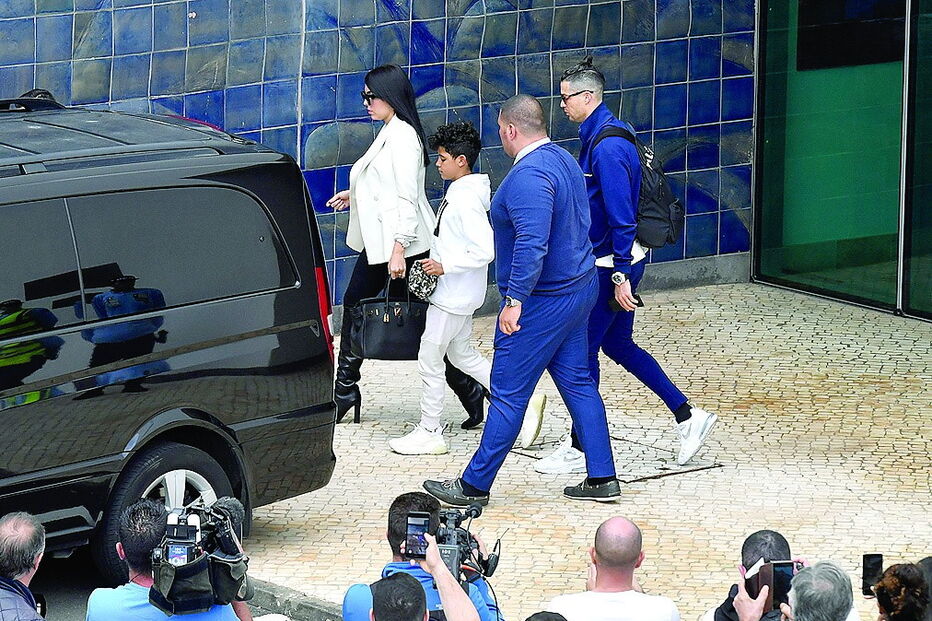 Cristiano Ronaldo viajou com Georgina Rodríguez e Cristianinho para a Madeira