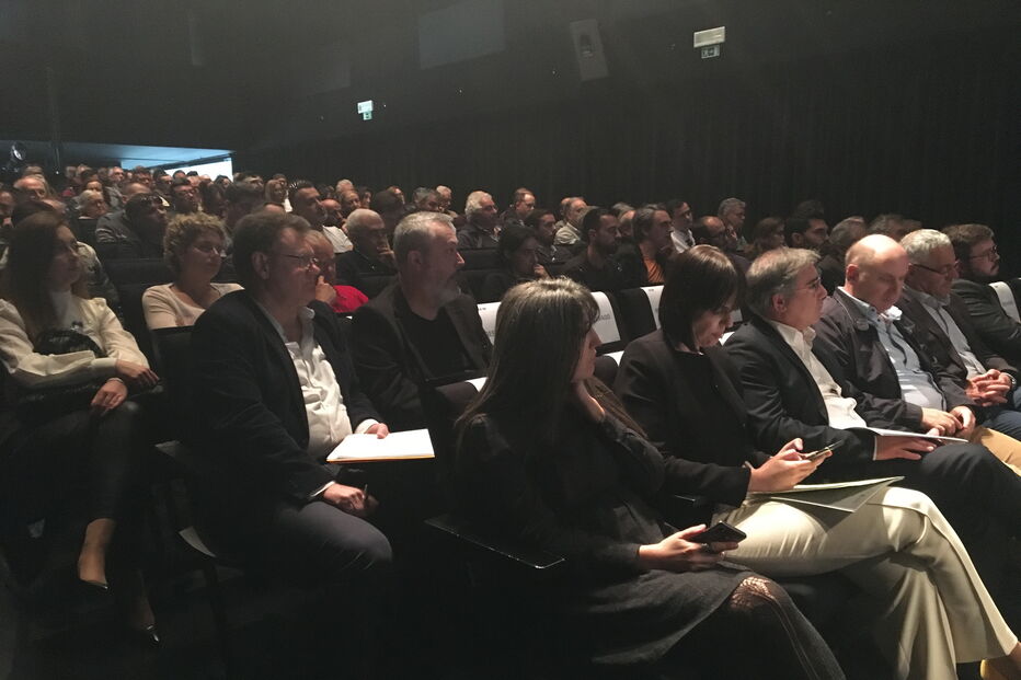 Governo quer reaproveitar trabalhadores da EDP para nova fábrica de hidrogénio