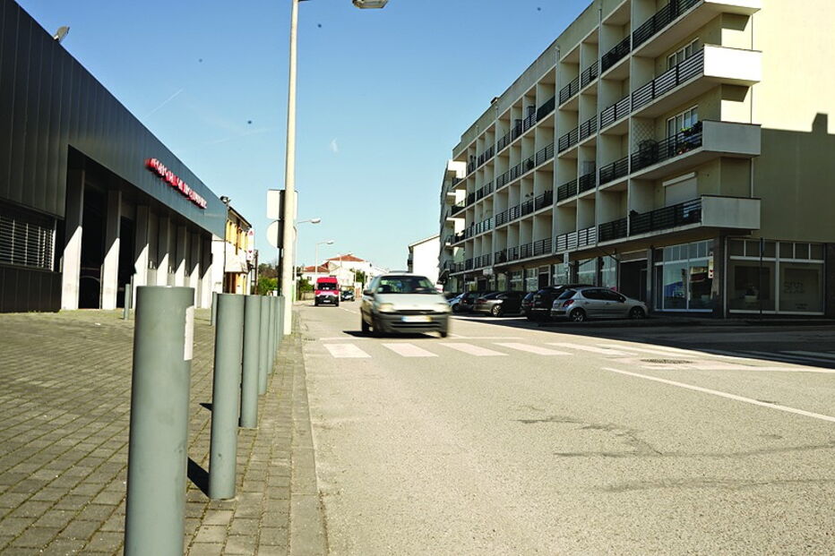 Bombeira atropelada em frente aos colegas numa passadeira